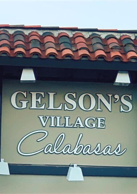 Gelson's Village Calabasas, where the hospital is located